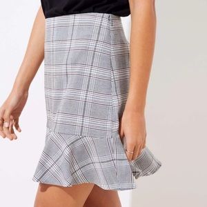 Ann Taylor LOFT, Gray/White/Pink Plaid Ruffle Skirt, size 4